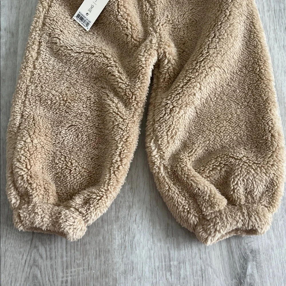 Rylee + Cru Sherpa Jogger Pants Sweatpants Beige Cozy 18-24 M NWT Winter Neutral